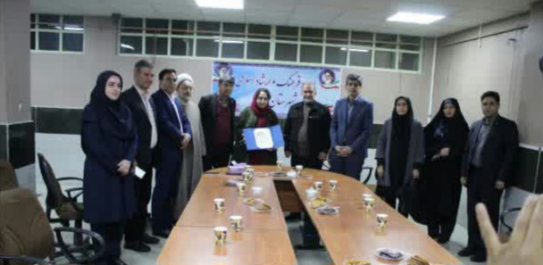 رئیس اداره ارشاد شازند بر بهره‌گیری از ظرفیت همه هنرمندان شازند برای ترویج فرهنگ ایرانی اسلامی تاکید کرد