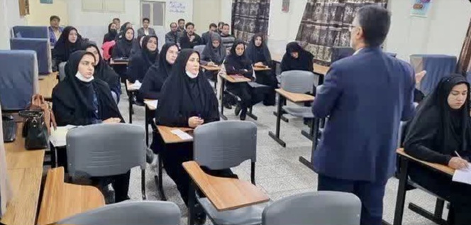 برگزاری جلسه آموزشی سنجش با محوریت ارزشیابی در شازند