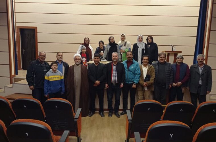 تأکید سرپرست ارشاد شازند بر گسترش محافل ادبی در شهرهای شهرستان / حضور در جمع شاعران مهاجران