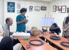 کارگاه تخصصی مجسمه‌سازی در شازند برگزار شد / تجربه هنر با سیم‌مفتول و گِل در هفته فرهنگی
