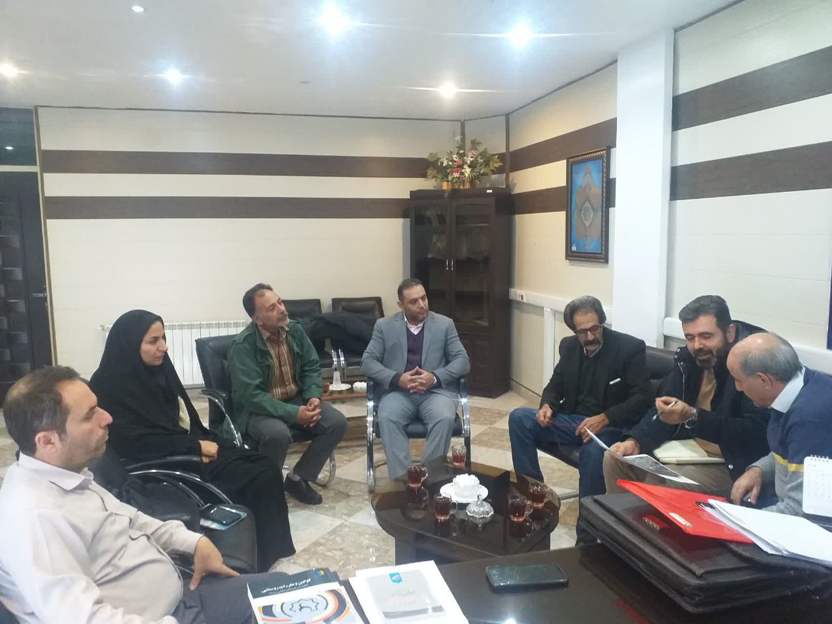 جلسه هماهنگی انتقال پساب شهر مهاجران به شرکت پتروشیمی شازند برگزار شد