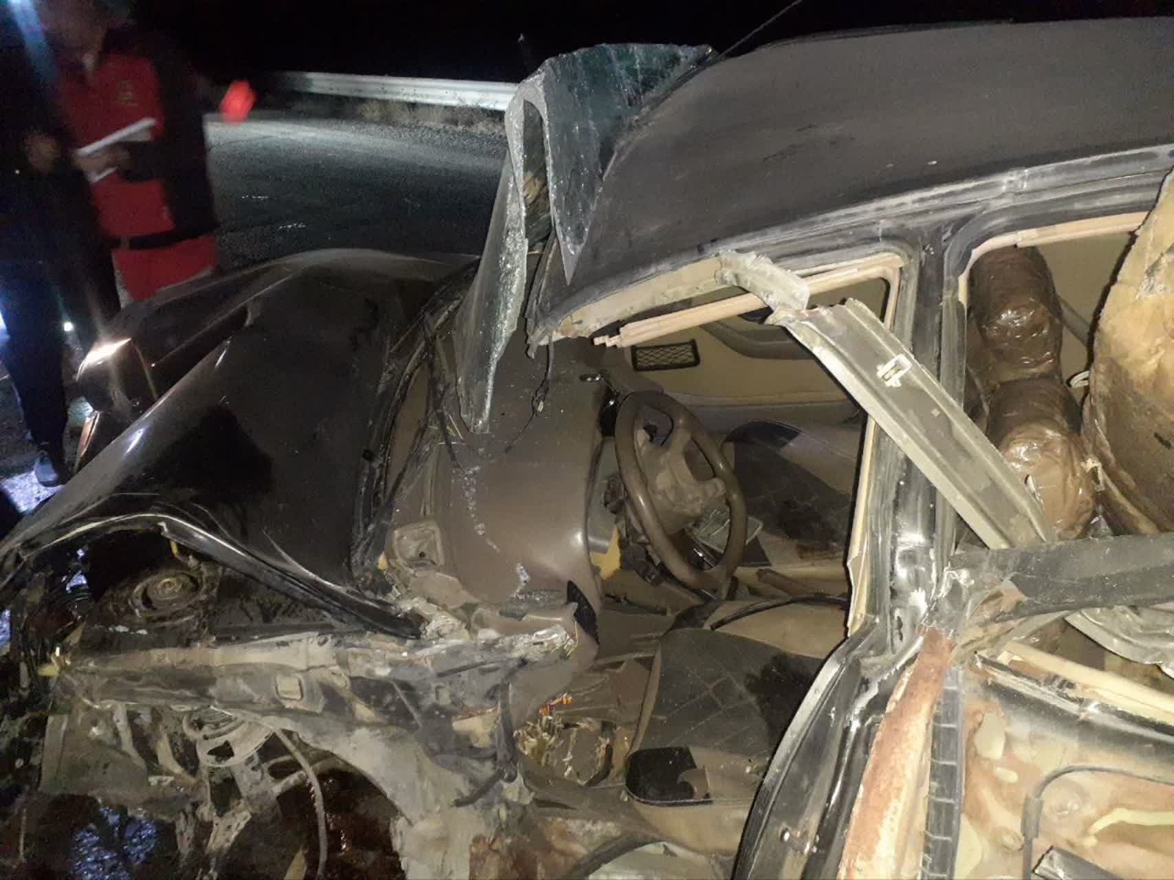 تصادف در گردنه قاقان ۳ مصدوم برجا گذاشت