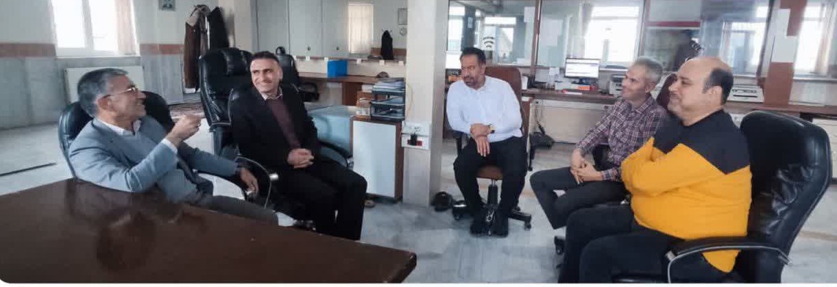 سرپرست فرمانداری شازند تأکید کرد: ثبت احوال ستون اصلی تثبیت هویت و خدمت‌رسانی به مردم است