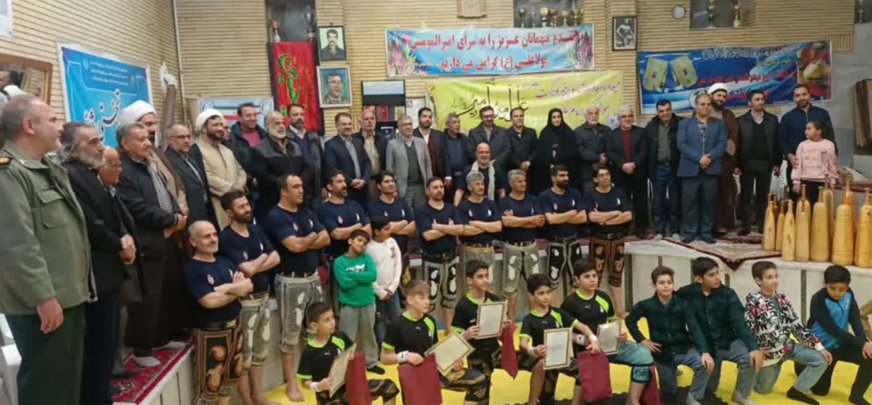 آیین «پهلوان گود» در زورخانه جهان‌پهلوان تختی شازند برگزار شد