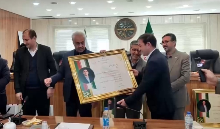 تجلیل از کشاورزان نمونه شازند؛ ۱۱ برگزیده از میان ۷۰ کشاورز نمونه استان مرکزی